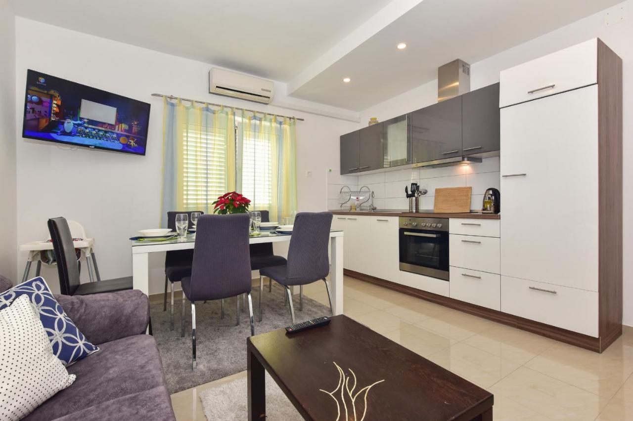 Antonio Apartment Makarska Bagian luar foto
