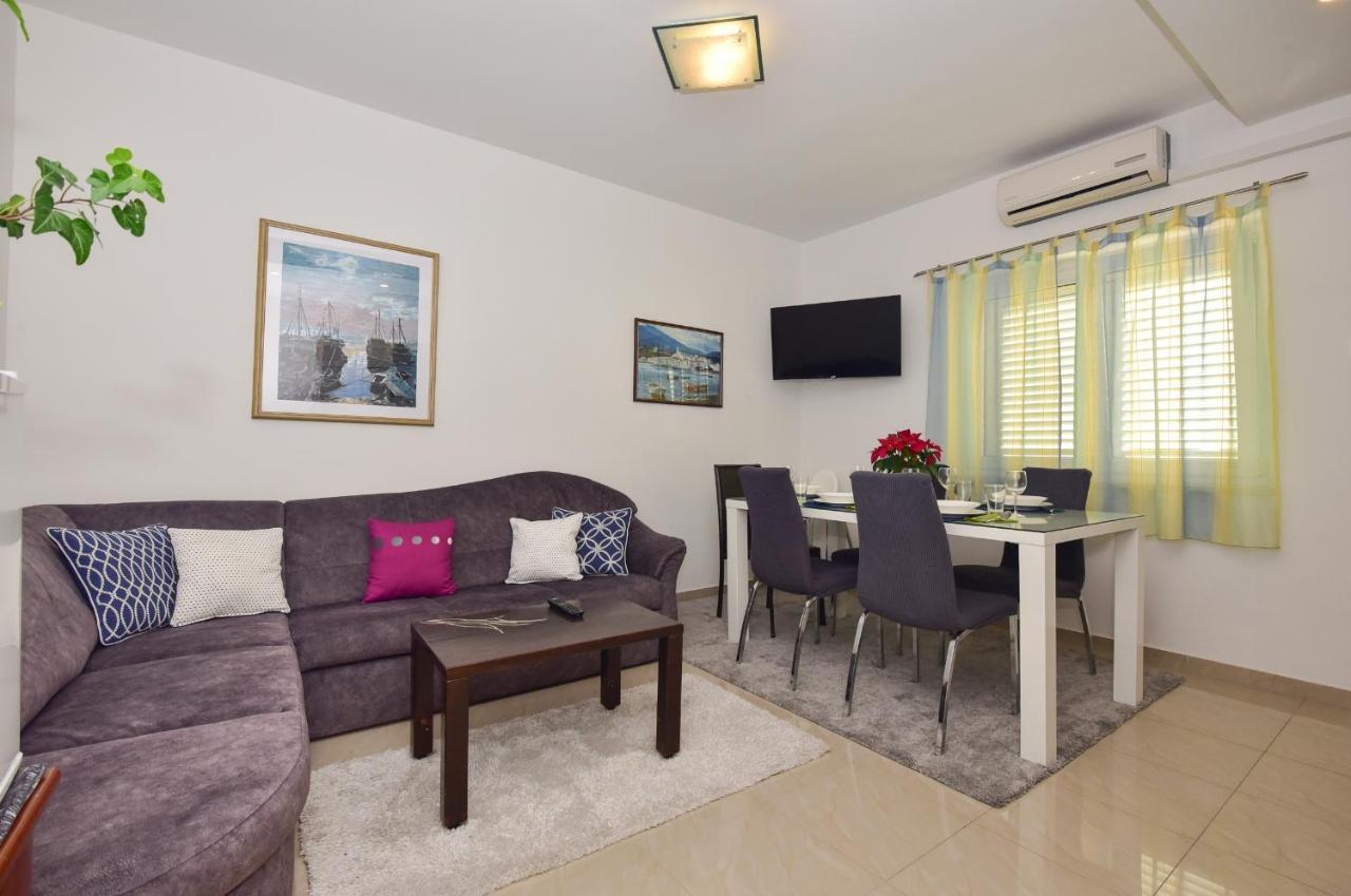 Antonio Apartment Makarska Bagian luar foto