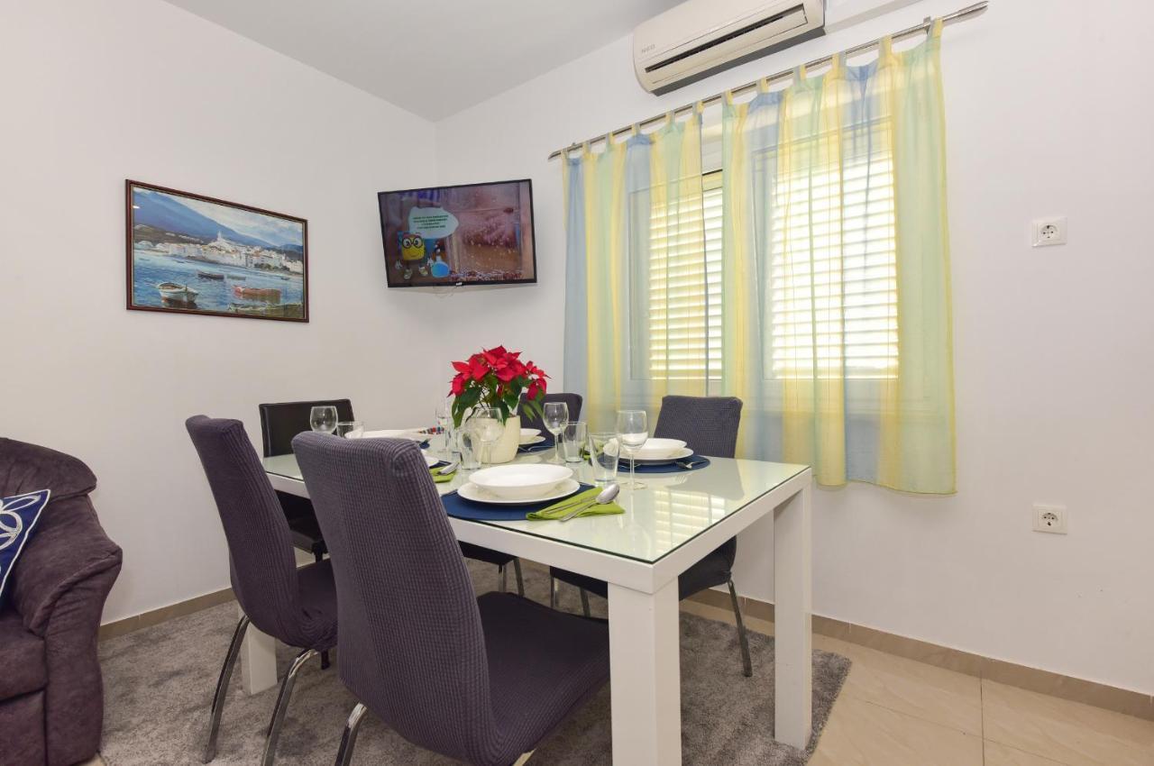 Antonio Apartment Makarska Bagian luar foto