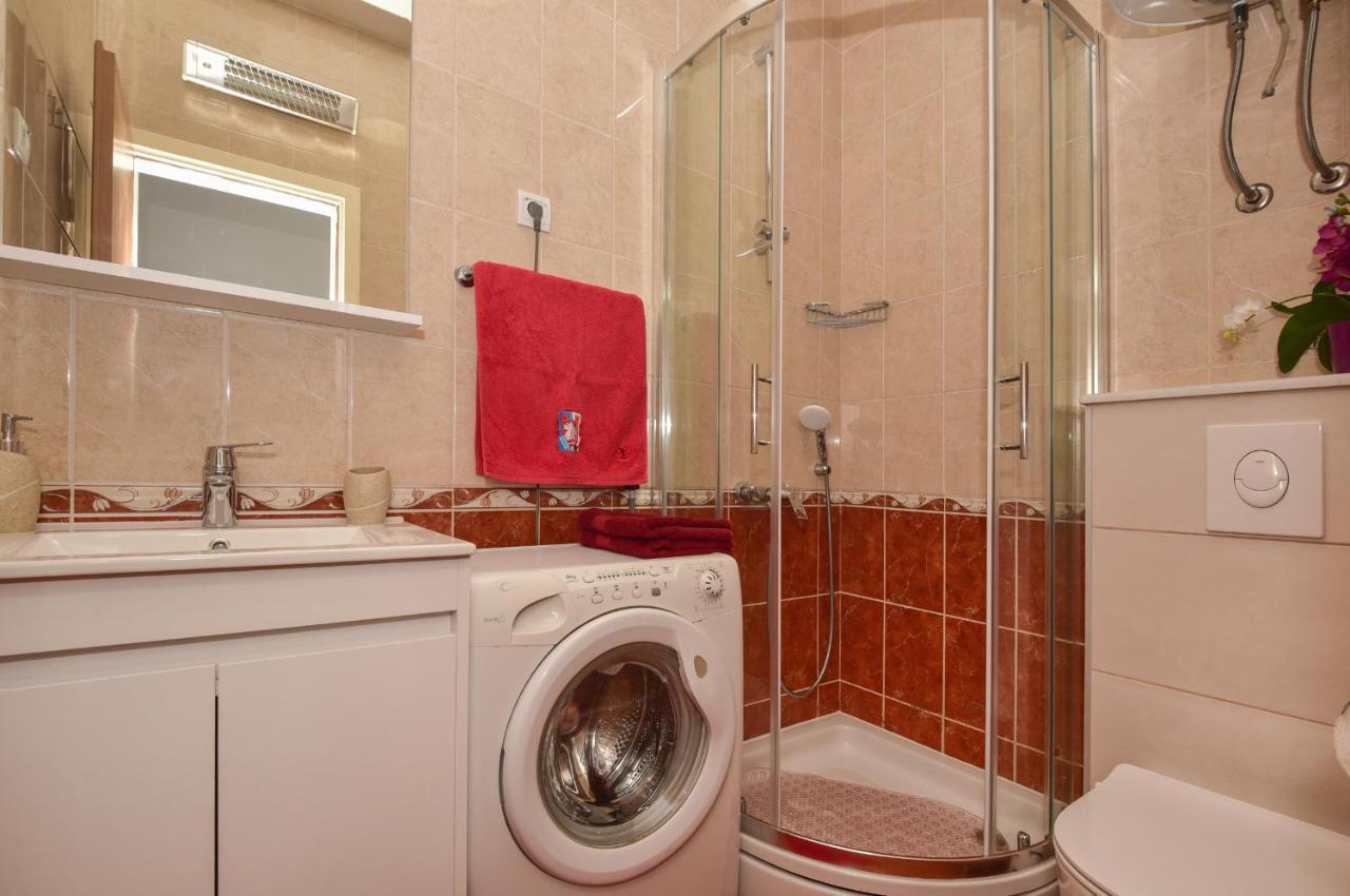 Antonio Apartment Makarska Bagian luar foto