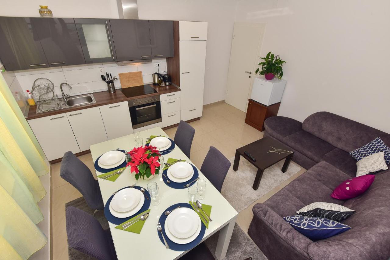 Antonio Apartment Makarska Bagian luar foto