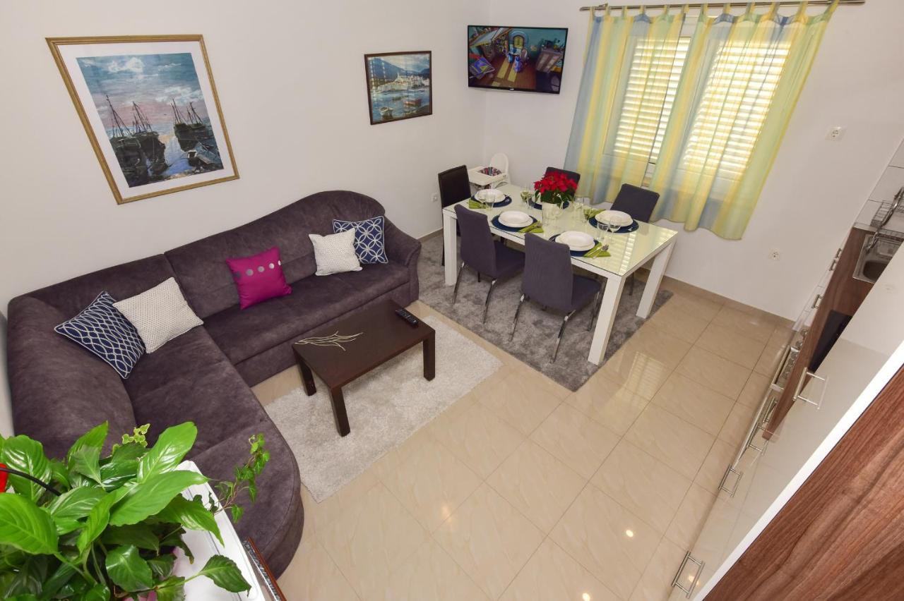 Antonio Apartment Makarska Bagian luar foto