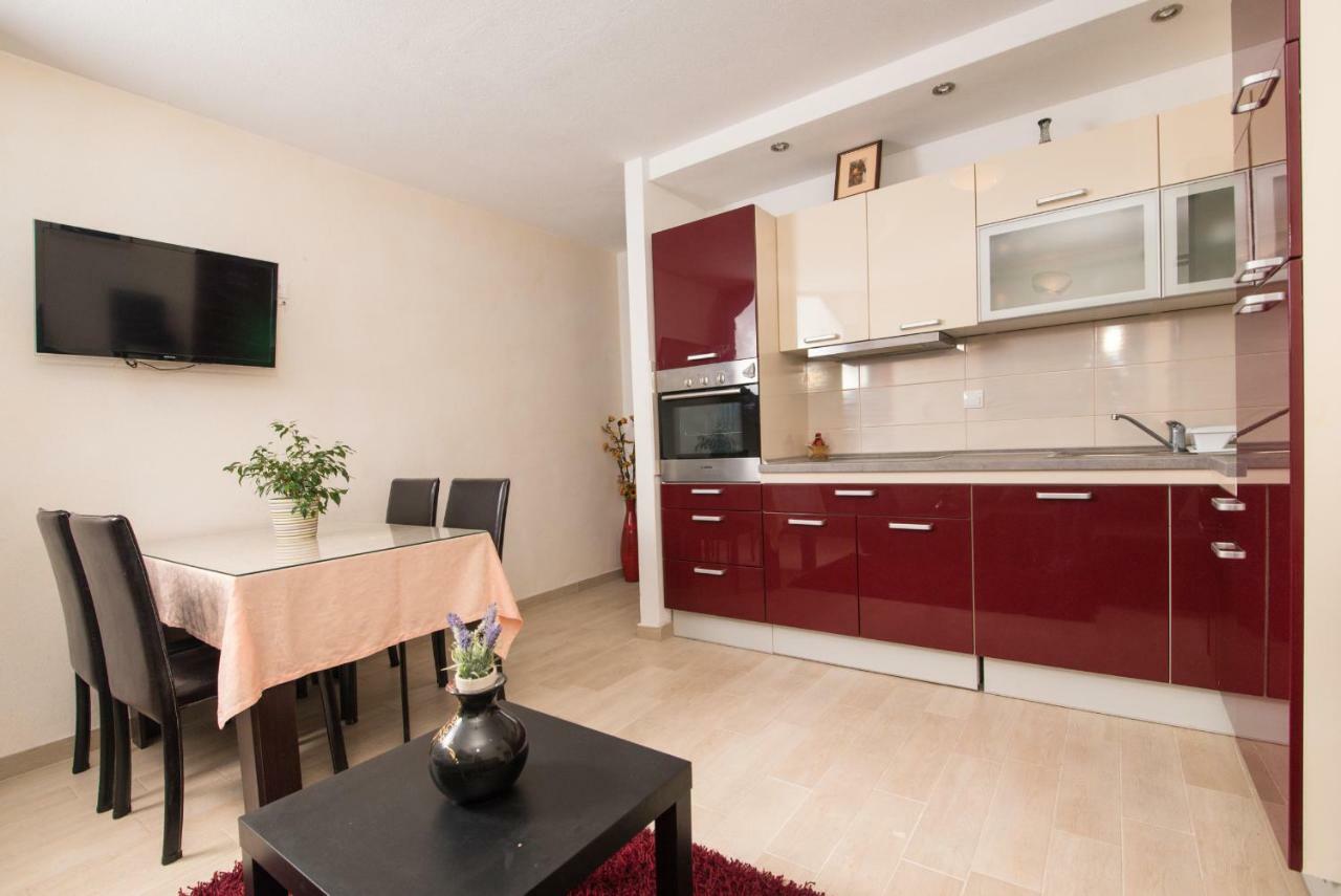 Antonio Apartment Makarska Bagian luar foto