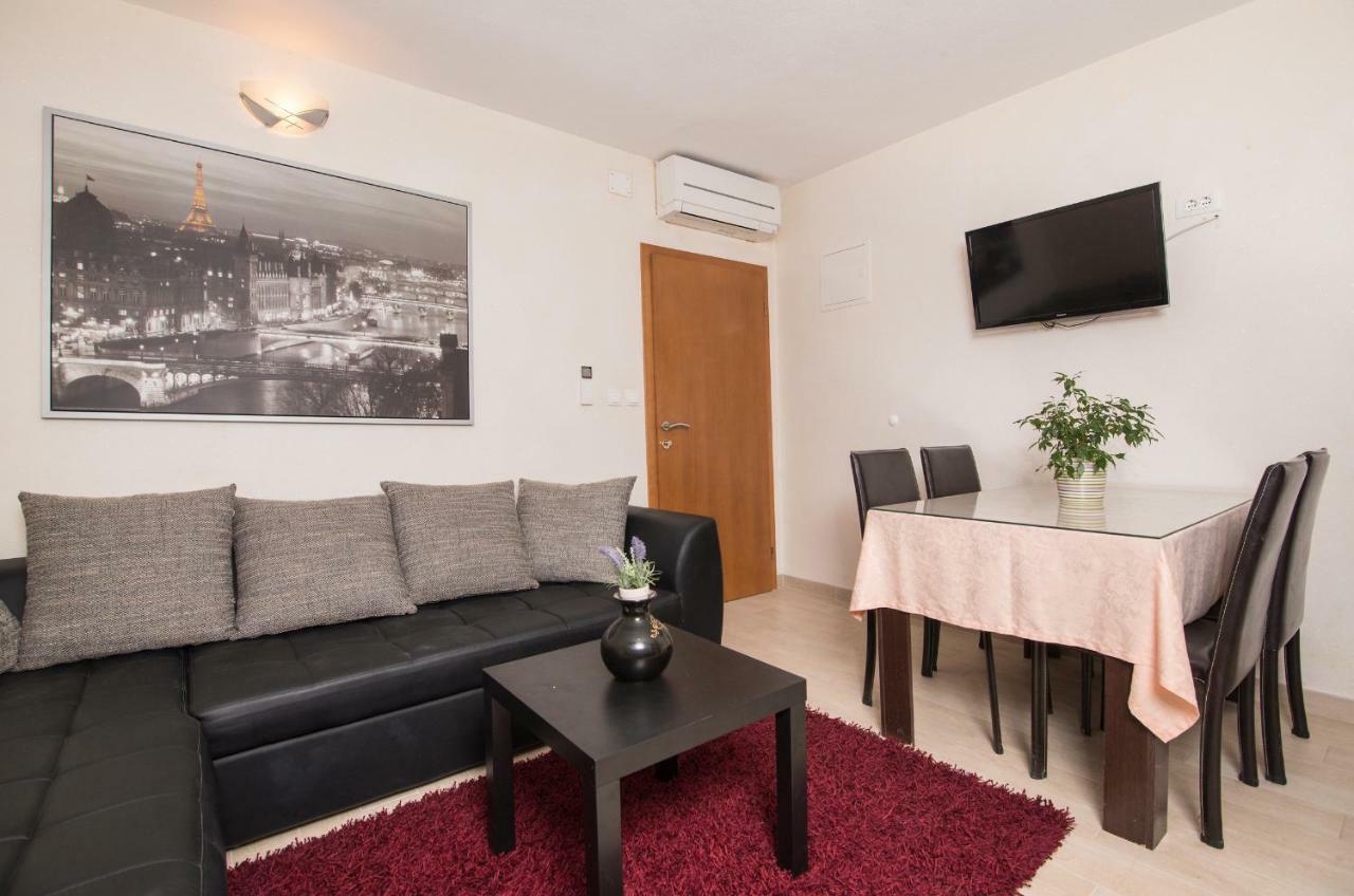 Antonio Apartment Makarska Bagian luar foto